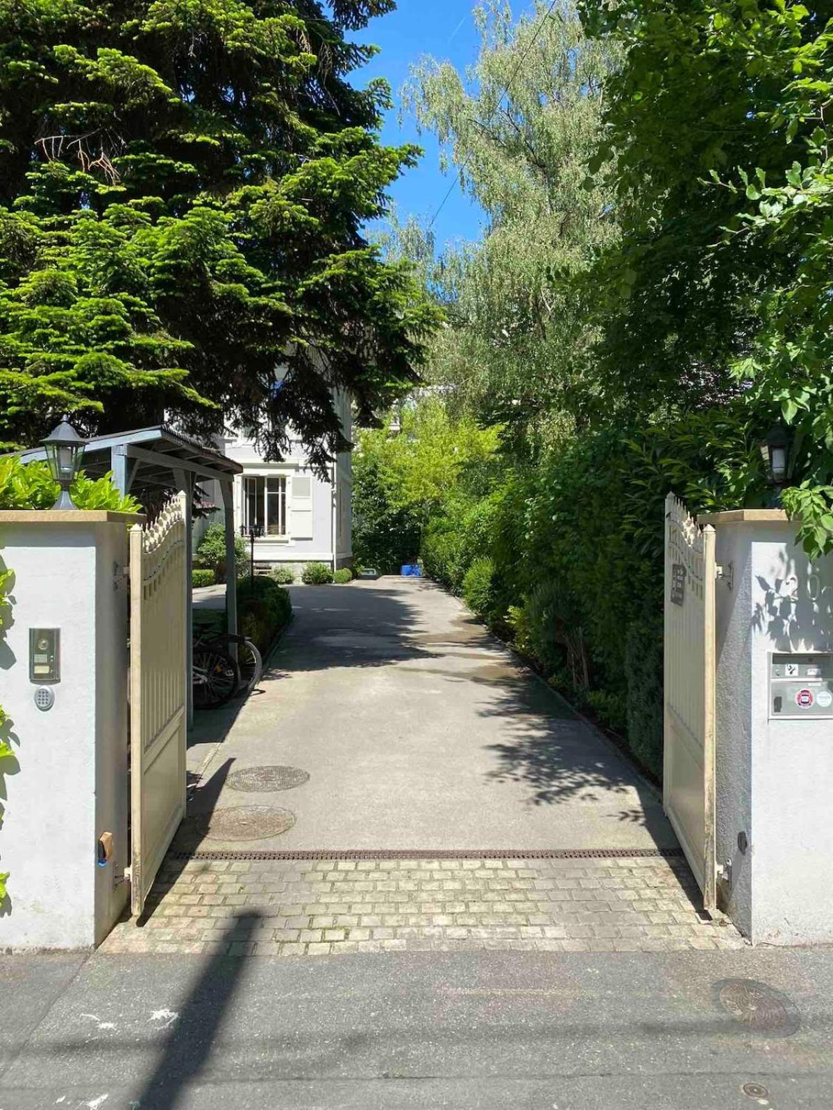 2 Apartment, Free Parking And Wifi